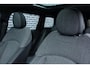 MINI Clubman 1.5 Cooper Business Edition | Trekhaak Afneembaar | Panoramadak | Two-Tone | Parkeersensoren | Sportstoelen | Privacy Glas | LED Koplampen | Climate Controle | Cruise Control | Lichtmetalen Velgen 17 inch | Navigatie | Apple Carplay | Android Auto