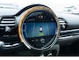 MINI Clubman 1.5 Cooper Business Edition | Trekhaak Afneembaar | Panoramadak | Two-Tone | Parkeersensoren | Sportstoelen | Privacy Glas | LED Koplampen | Climate Controle | Cruise Control | Lichtmetalen Velgen 17 inch | Navigatie | Apple Carplay | Android Auto