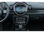 MINI Clubman 1.5 Cooper Business Edition | Trekhaak Afneembaar | Panoramadak | Two-Tone | Parkeersensoren | Sportstoelen | Privacy Glas | LED Koplampen | Climate Controle | Cruise Control | Lichtmetalen Velgen 17 inch | Navigatie | Apple Carplay | Android Auto
