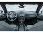 MINI Clubman 1.5 Cooper Business Edition | Trekhaak Afneembaar | Panoramadak | Two-Tone | Parkeersensoren | Sportstoelen | Privacy Glas | LED Koplampen | Climate Controle | Cruise Control | Lichtmetalen Velgen 17 inch | Navigatie | Apple Carplay | Android Auto
