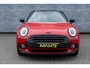 MINI Clubman 1.5 Cooper Business Edition | Trekhaak Afneembaar | Panoramadak | Two-Tone | Parkeersensoren | Sportstoelen | Privacy Glas | LED Koplampen | Climate Controle | Cruise Control | Lichtmetalen Velgen 17 inch | Navigatie | Apple Carplay | Android Auto
