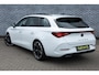 CUPRA Leon Sportstourer 2.0 TSI | Achteruitrijcamera | Parkeerassistent | Keyless Entry | Elektrische Achterklep | Matrix LED Koplampen | Virtual Cockpit | Stoelverwarming | Lichtmetalen Velgen 18 inch | Cruise Control Adaptief | Dodehoekdetectie Navigatie | Apple Carplay | Android Auto