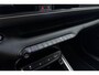 Jeep Avenger 1.2 e-Hybrid 110pk Automaat Summit | Navigatie | Achteruitrijcamera | Adapt. Cruise control | Climate control | Elektrische achterklep | Keyless | 18" Lichtmetalen velgen | 8 jaar garantie