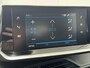 Peugeot 2008 1.2 PureTech Allure Pack | Camera Achter | Navigatie | Climate Control | Trekhaak Afneembaar | Apple Carplay & Android Auto |