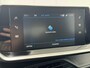 Peugeot 2008 1.2 PureTech Allure Pack | Camera Achter | Navigatie | Climate Control | Trekhaak Afneembaar | Apple Carplay & Android Auto |