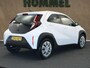 Toyota Aygo X 1.0 VVT-i MT Play - ORIGINEEL NEDERLANDSE AUTO -ACHTERUITRIJCAMERA - APPLE CARPLAY/ANDROID AUTO - CRUISE CONTROL ADAPTIEF - AIRCO - VERKEERSBORDDETECTIE - GROOTLICHTASSISTENT - LEDEREN STUURWIEL - DAB-ONTVANGER - BLUETOOTH TELEFOONVOORBEREIDING
