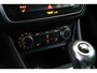 Mercedes-Benz GLA 180 Ambition / Bluetooth / Airco / Camera