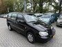 Kia Carnival 2.5 V6 EX Automaat - Rolstoelauto 4+1 - XXL Freedom Ombouw - Bodemverlaging - Unieke Auto