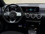 Mercedes-Benz A-klasse 200 Business Solution AMG, panoramadak, 19 inch, sfeerverlichting,achteruitrijcamera, vele opties