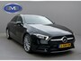 Mercedes-Benz A-klasse 200 Business Solution AMG, panoramadak, 19 inch, sfeerverlichting,achteruitrijcamera, vele opties