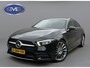 Mercedes-Benz A-klasse 200 Business Solution AMG, panoramadak, 19 inch, sfeerverlichting,achteruitrijcamera, vele opties