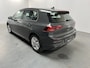 Volkswagen Golf 1.5 eTSI Life / AUTOMAAT/ ADAPTIVE CRUISE/ APP-CONNECT/ PARK.SENSOREN V+A/ STUUR+STOELVERWARM./ HEAD-UP/ DIGITAL DASH/ NAVI/ DAB/ CLIMA