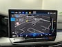 Volkswagen Golf 1.5 eTSI Life / AUTOMAAT/ ADAPTIVE CRUISE/ APP-CONNECT/ PARK.SENSOREN V+A/ STUUR+STOELVERWARM./ HEAD-UP/ DIGITAL DASH/ NAVI/ DAB/ CLIMA