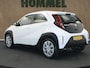 Toyota Aygo X 1.0 VVT-i MT Play - ORIGINEEL NEDERLANDSE AUTO - ACHTERUITRIJCAMERA - AIRCO - APPLE CARPLAY/ANDROID AUTO - CRUISE CONTROL ADAPTIEF - GROOTLICHT ASSISTANT - BLUETOOTH TELEFOONVOORBEREIDING - VOLLEDIG HOMMEL ONDERHOUDEN