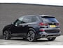 BMW X5 xDrive50e 490Pk X-Drive | M-Sport Pro | Shadowline | Luchtvering | Panoramadak | 360° Camera | Harman-Kardon | Head Up Display | Trekhaak | 22''
