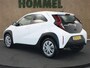 Toyota Aygo X 1.0 VVT-i MT Play - ORIGINEEL NEDERLANDSE AUTO - AIRCO - ACHTERUITRIJCAMERA - BLUETOOTH TELEFOONVOORBEREIDING - APPLE CARPLAY/ANDROID AUTO - CRUISE CONTROL ADAPTIEF