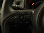 Toyota Aygo X 1.0 VVT-i MT Play - ORIGINEEL NEDERLANDSE AUTO - AIRCO - ACHTERUITRIJCAMERA - BLUETOOTH TELEFOONVOORBEREIDING - APPLE CARPLAY/ANDROID AUTO - CRUISE CONTROL ADAPTIEF