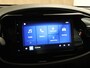 Toyota Aygo X 1.0 VVT-i MT Play - ORIGINEEL NEDERLANDSE AUTO - AIRCO - ACHTERUITRIJCAMERA - BLUETOOTH TELEFOONVOORBEREIDING - APPLE CARPLAY/ANDROID AUTO - CRUISE CONTROL ADAPTIEF