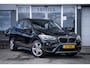 BMW X1 sDrive20i 192pk High Executive NL-auto|1e-eig.|Leder|Head-up|Elek-a.klep.|Dealer-onderhouden