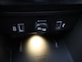 Jeep Avenger 1st Edition 54 kWh SOH 95% | Stoelverwarming | Camera | Parkeersensoren Voor en Achter | Apple Carplay/Android Auto