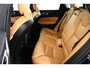 Volvo XC60 2.0 T8 Plug-in hybrid AWD Ultimate Dark / SOH 99% / Pano / B&W / HUD / Massage