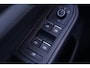 Volkswagen Golf 2.0 TDI Life Clima Navi PDc Adaptive cruise Virtual cockpit Ver. stoelen + stuur Apple Carplay