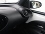 Toyota Aygo X 1.0 VVT-i MT Play | Cruise control | Carplay | Trekhaak | Airco | Camera | DAB | Lane assist | Lederen stuurwiel |