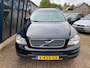 Volvo XC90 2.4 D5 Momentum Automaat GRIJS KENTEKEN / YOUNGTIMER