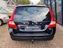 Volvo V70 2.5FT Momentum Automaat 230PK H.LEER / XENON / TREKHAAK