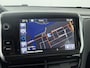 Peugeot 2008 1.2 PureTech Active Automaat - Navigatie - Glazen Panoramadak - Trekhaak