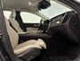 Volvo V60 2.0 T5 Momentum / NL-auto / Leder / CarPlay / Trekhaak