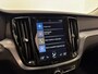 Volvo V60 2.0 T5 Momentum / NL-auto / Leder / CarPlay / Trekhaak