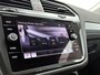 Volkswagen Tiguan 1.5 TSI Life Business | Trekhaak | Elektrische achterklep | Parkeersensoren V+A | Climatecontrol |