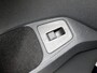 Volkswagen Tiguan 1.5 TSI Life Business | Trekhaak | Elektrische achterklep | Parkeersensoren V+A | Climatecontrol |