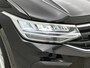 Volkswagen Tiguan 1.5 TSI Life Business | Trekhaak | Elektrische achterklep | Parkeersensoren V+A | Climatecontrol |
