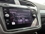 Volkswagen Tiguan 1.5 TSI Life Business | Trekhaak | Elektrische achterklep | Parkeersensoren V+A | Climatecontrol |