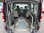 Renault Kangoo 1.6-16V Rolstoelauto 4+1 - Bodemverlaging + Lier - Slechts 44.000 km !! - Rolstoelvervoer - 1e Eigenaar