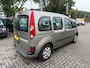 Renault Kangoo 1.6-16V Rolstoelauto 4+1 - Bodemverlaging + Lier - Slechts 44.000 km !! - Rolstoelvervoer - 1e Eigenaar