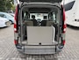 Renault Kangoo 1.6-16V Rolstoelauto 4+1 - Bodemverlaging + Lier - Slechts 44.000 km !! - Rolstoelvervoer - 1e Eigenaar