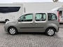 Renault Kangoo 1.6-16V Rolstoelauto 4+1 - Bodemverlaging + Lier - Slechts 44.000 km !! - Rolstoelvervoer - 1e Eigenaar