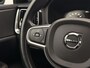 Volvo V60 2.0 T5 Automaat Momentum | Lederen bekleding | Sensus full map navigatie | Stoelverwarming | Volvo On Call met app | Getint glas achter | 18 inch lichtmetalen velgen met all-season banden | Apple CarPlay/Android Auto | Exterieur Styling Kit met dubbele uitlaat