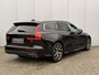 Volvo V60 2.0 T5 Automaat Momentum | Lederen bekleding | Sensus full map navigatie | Stoelverwarming | Volvo On Call met app | Getint glas achter | 18 inch lichtmetalen velgen met all-season banden | Apple CarPlay/Android Auto | Exterieur Styling Kit met dubbele uitlaat