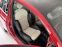 Fiat 500 1.0 Hybrid Dolcevita Airco - Apple carplay - Navigatie - Glazen panoramadak - Cruise control - Bluetooth - Mistlampen - Licht metalen velgen 15 inch - 2 staps gepolijst en behandeld met een ceramische coating - Radio - Start/stop systeem - stuur leder - Stuur multifunctioneel