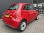 Fiat 500 1.0 Hybrid Dolcevita Airco - Apple carplay - Navigatie - Glazen panoramadak - Cruise control - Bluetooth - Mistlampen - Licht metalen velgen 15 inch - 2 staps gepolijst en behandeld met een ceramische coating - Radio - Start/stop systeem - stuur leder - Stuur multifunctioneel