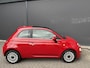 Fiat 500 1.0 Hybrid Dolcevita Airco - Apple carplay - Navigatie - Glazen panoramadak - Cruise control - Bluetooth - Mistlampen - Licht metalen velgen 15 inch - 2 staps gepolijst en behandeld met een ceramische coating - Radio - Start/stop systeem - stuur leder - Stuur multifunctioneel