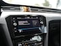 Volkswagen Passat Variant 1.5 TSI Business | Voorruit verwarmbaar en warmtewerend | LED | Draadloze telefoonlader |