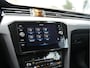 Volkswagen Passat Variant 1.5 TSI Business | Voorruit verwarmbaar en warmtewerend | LED | Draadloze telefoonlader |