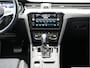 Volkswagen Passat Variant 1.5 TSI Business | Voorruit verwarmbaar en warmtewerend | LED | Draadloze telefoonlader |