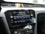 Volkswagen Passat Variant 1.5 TSI Business | Voorruit verwarmbaar en warmtewerend | LED | Draadloze telefoonlader |