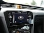 Volkswagen Passat Variant 1.5 TSI Business | Voorruit verwarmbaar en warmtewerend | LED | Draadloze telefoonlader |